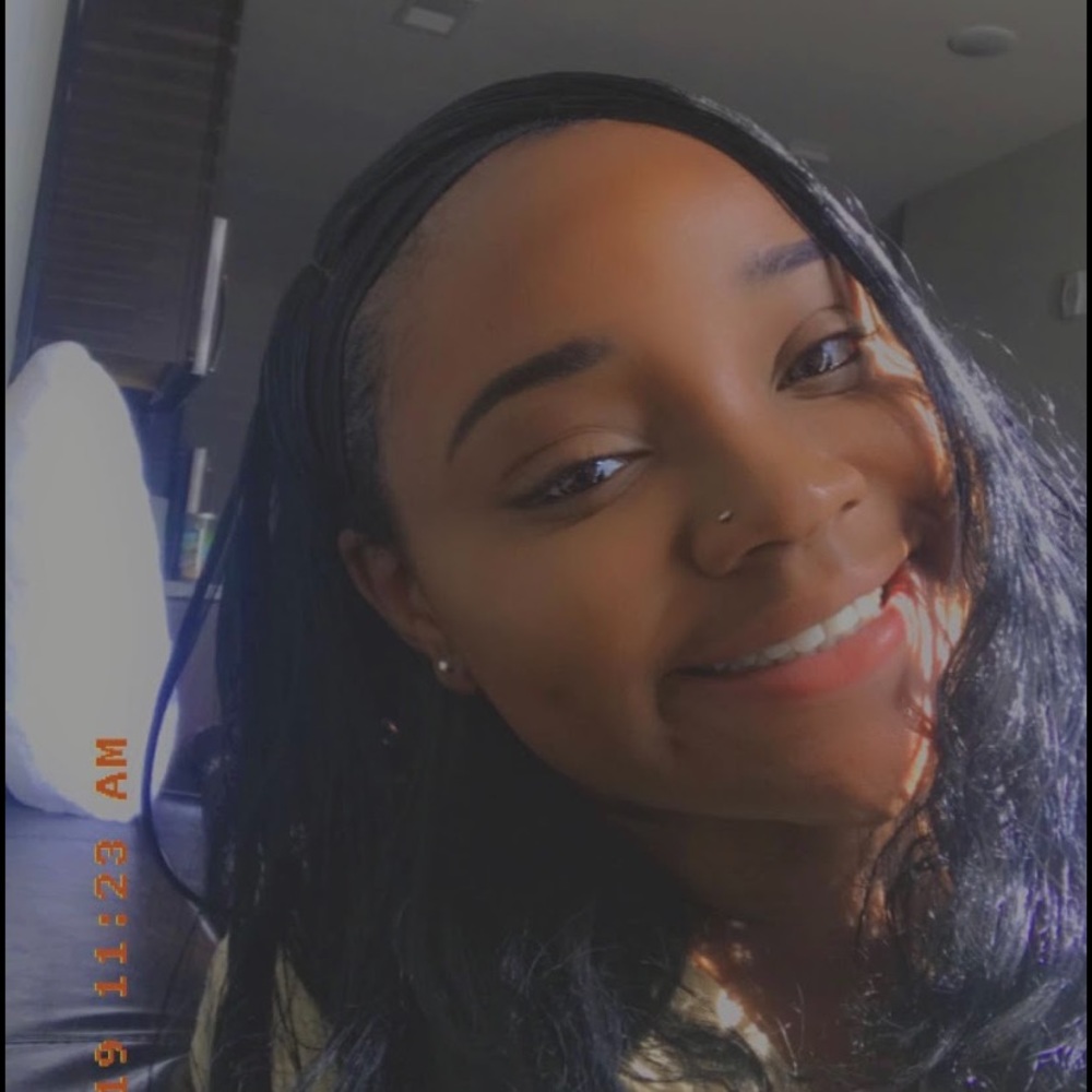 Meet your Posher, Calista giles